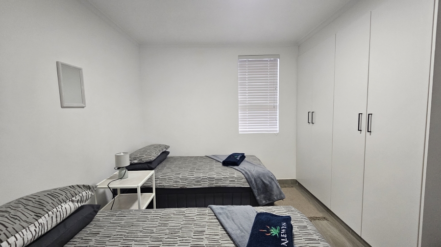 2 Bedroom Property for Sale in Stilbaai Wes Western Cape